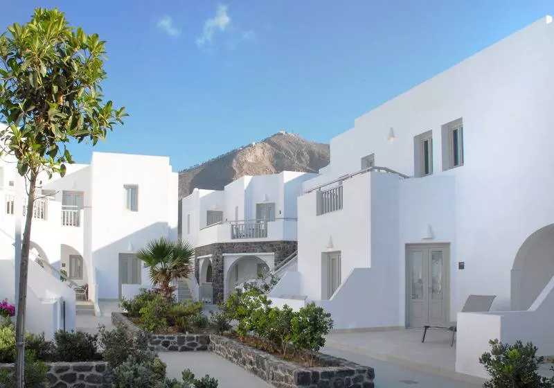 هتل Aqua Blue Beach