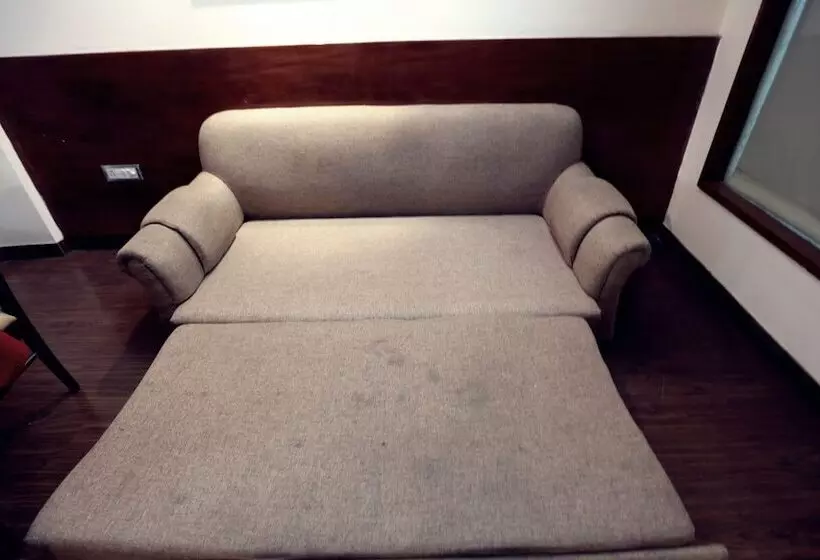 בית מלון כפרי Devi Grand