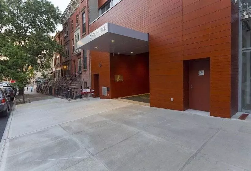 Edge Hotel Washington Heights