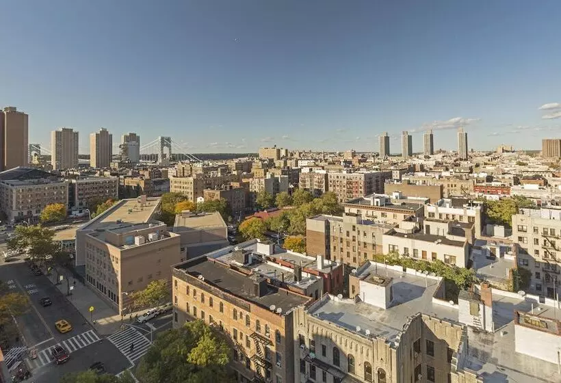 Edge Hotel Washington Heights