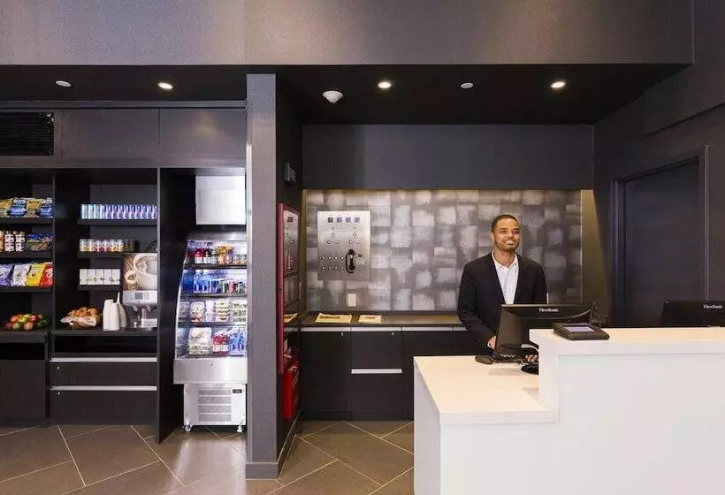 Edge Hotel Washington Heights