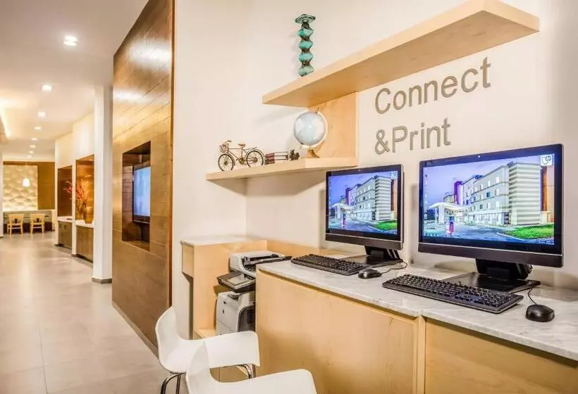Hotelli Fairfield Inn & Suites Queretaro Juriquilla