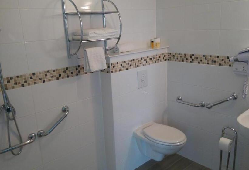 호텔 Fasthôtel Le Râle Des Genêts Un Hôtel Fh Collection