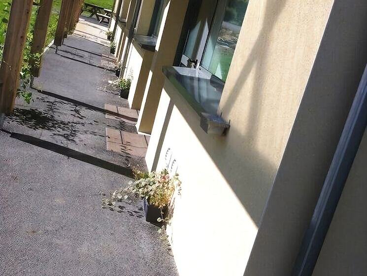 호텔 Fasthôtel Le Râle Des Genêts Un Hôtel Fh Collection