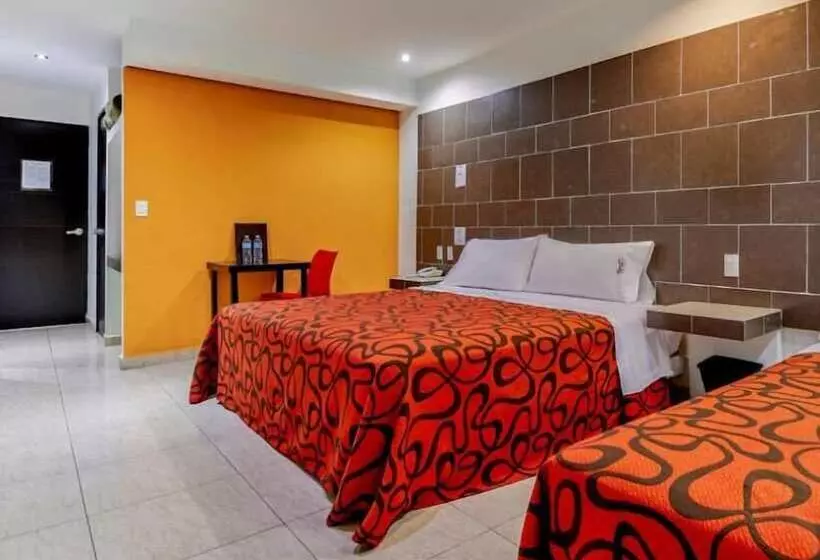 First Inn Hotel & Business