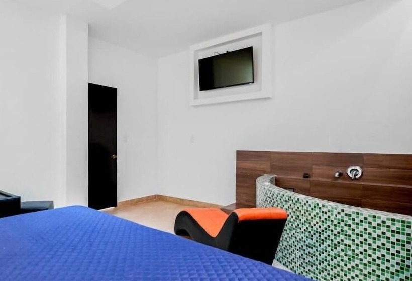 First Inn Hotel & Business