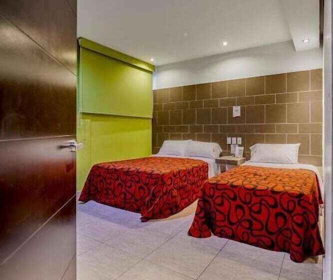 First Inn Hotel & Business