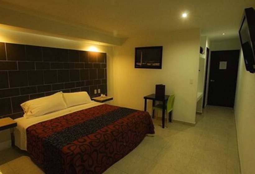 First Inn Hotel & Business