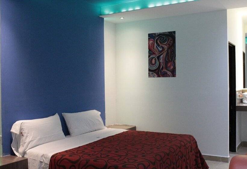 First Inn Hotel & Business