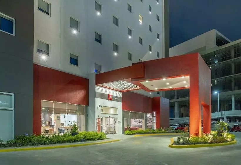 هتل Ibis Queretaro