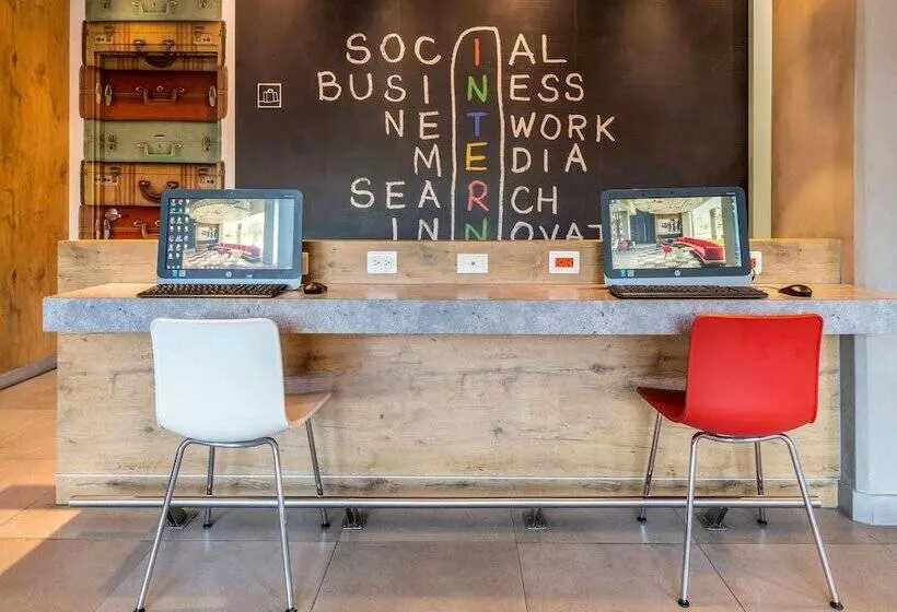 هتل Ibis Queretaro