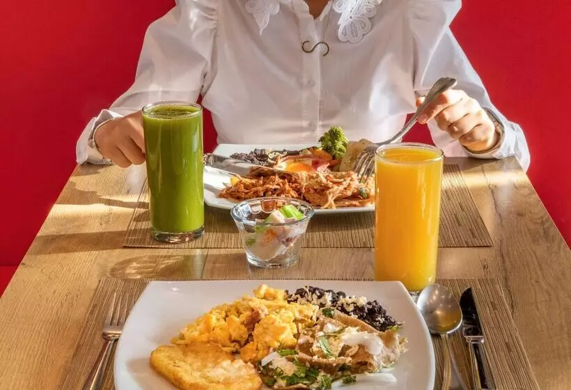 هتل Ibis Queretaro