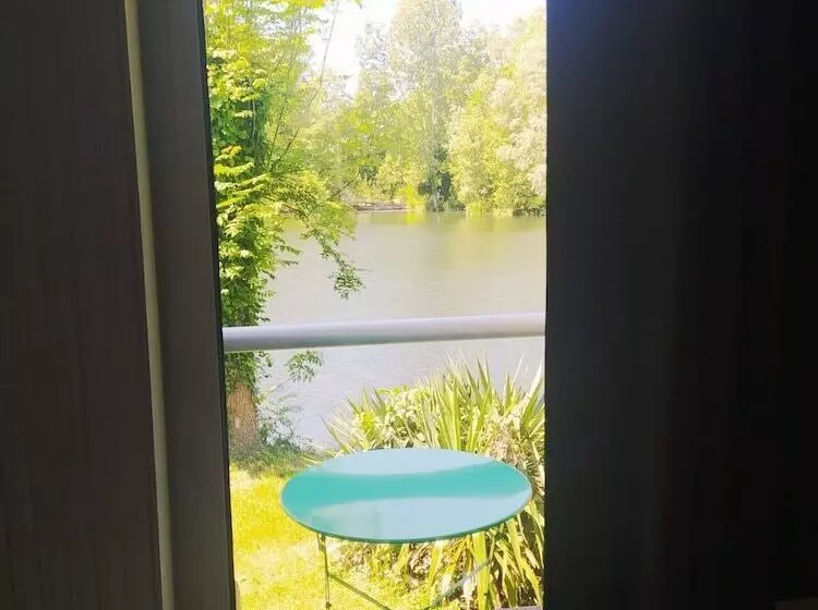 호텔 Hôtel De L Ile Du Saussay