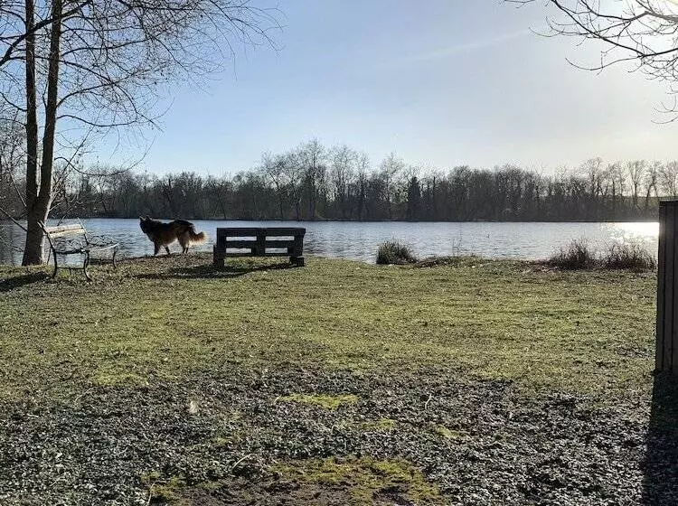 호텔 Hôtel De L Ile Du Saussay