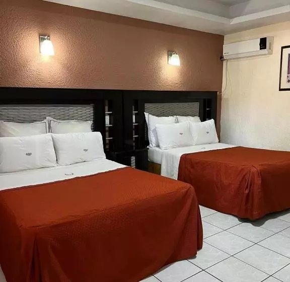 ホテル La Quinta Posada Real