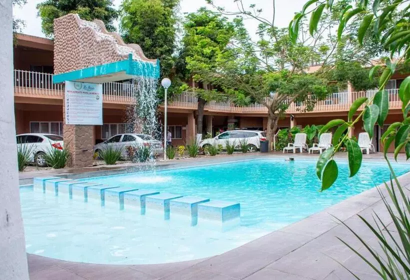 ホテル La Quinta Posada Real