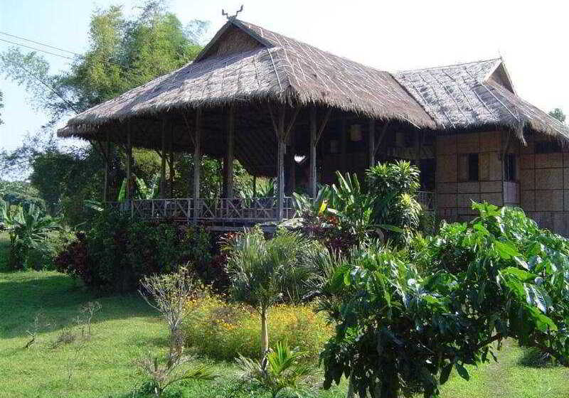 בית מלון כפרי Lisu Lodge