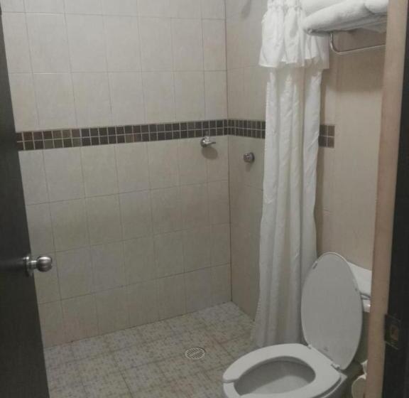 Los Jitos Hotel & Suites