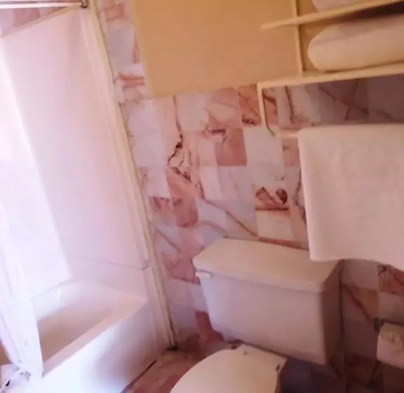 Los Jitos Hotel & Suites