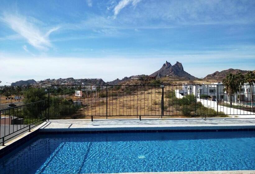 Los Jitos Hotel & Suites