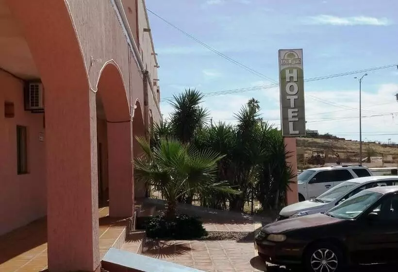 Los Jitos Hotel & Suites