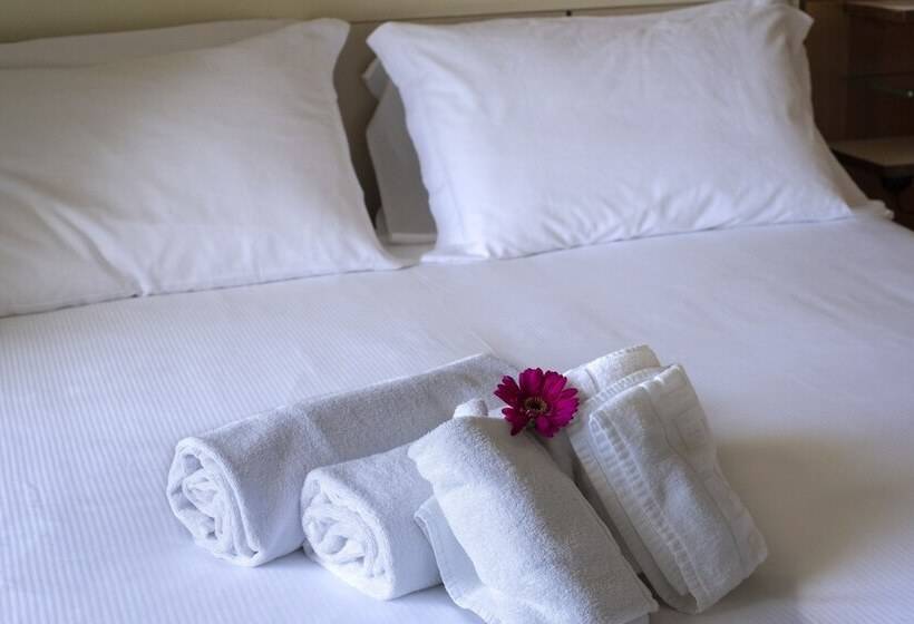 호텔 Miramare Et De La Ville