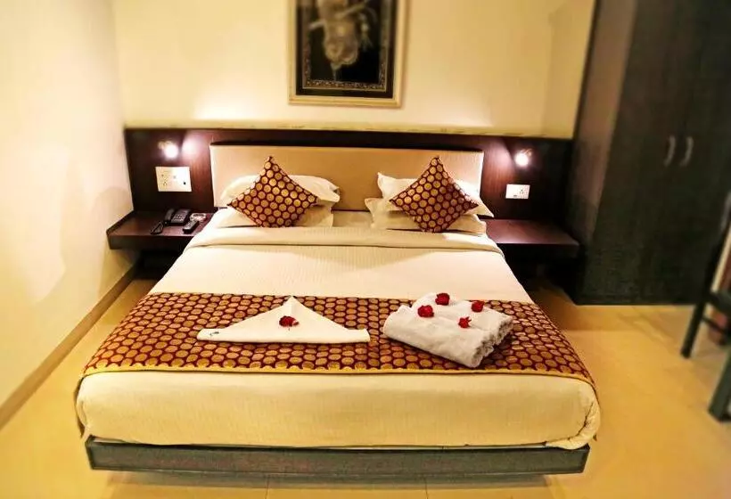 Hotel Narayans Leela Inn