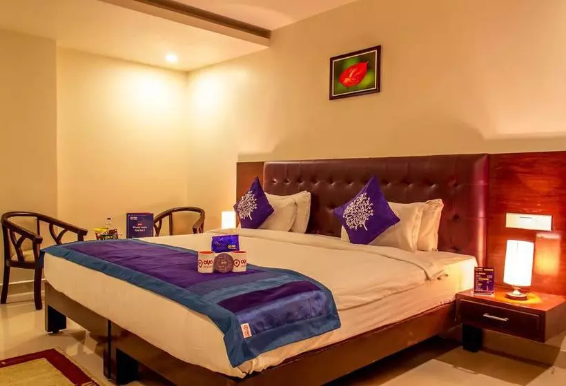 ホテル Oyo Premium Gajuwaka Junction