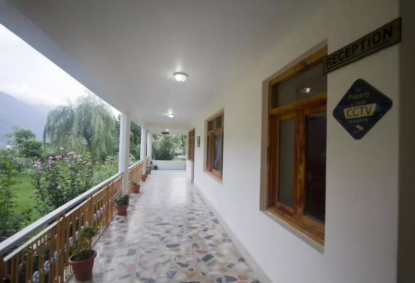 هتل Oyo Premium Simsa Resort