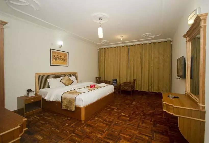 هتل Oyo Premium Simsa Resort