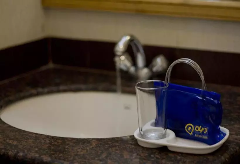 هتل Oyo Premium Simsa Resort
