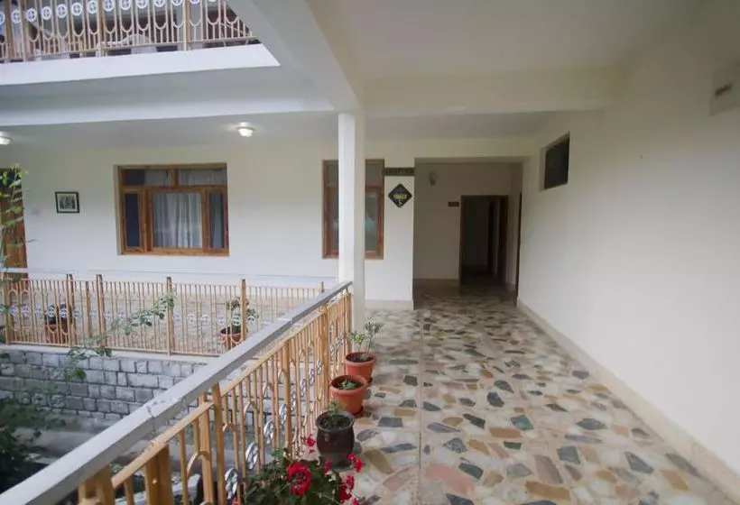 هتل Oyo Premium Simsa Resort