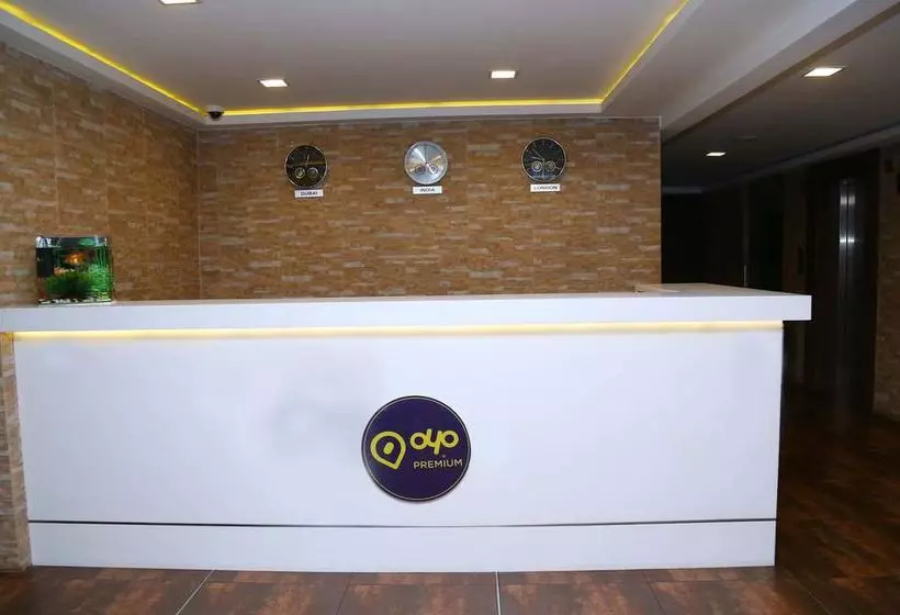Hôtel Oyo Premium Vazhuthacaud