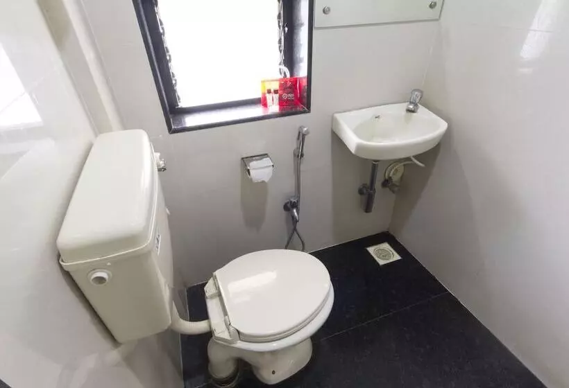 هتل Oyo Rooms Chembur Monorail Station