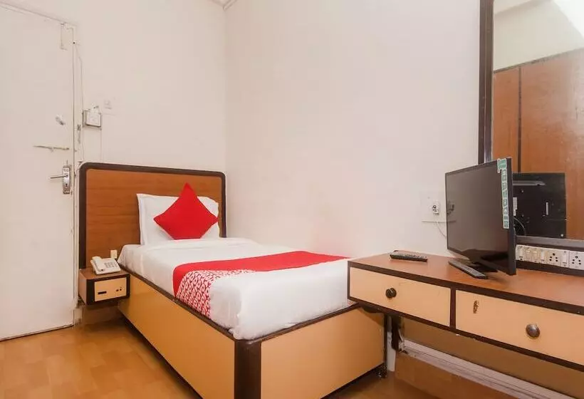 هتل Oyo Rooms Chembur Monorail Station