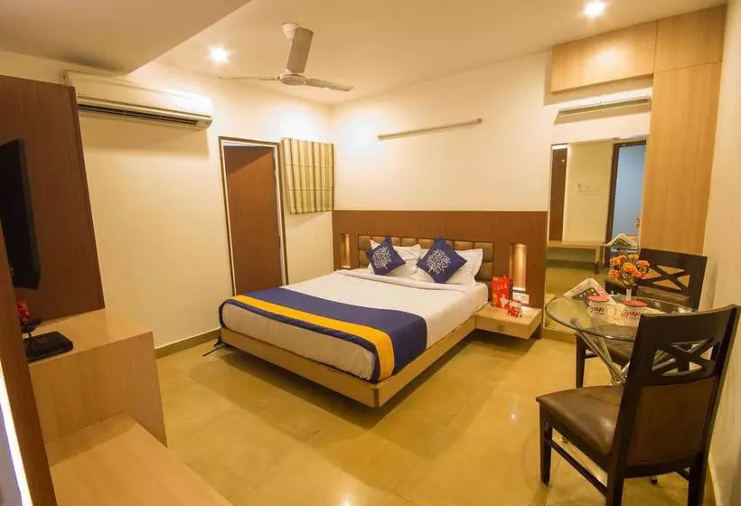 هتل Oyo Rooms Govind Nagar Kanpur