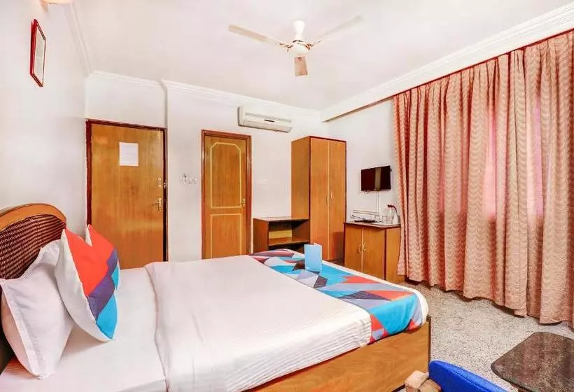 Hotel Fabexpress Pearl Inn