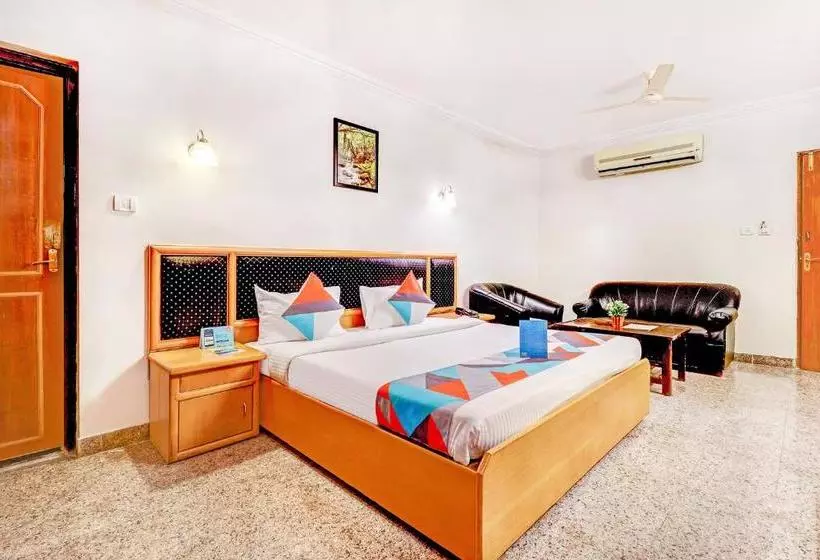 Hotel Fabexpress Pearl Inn