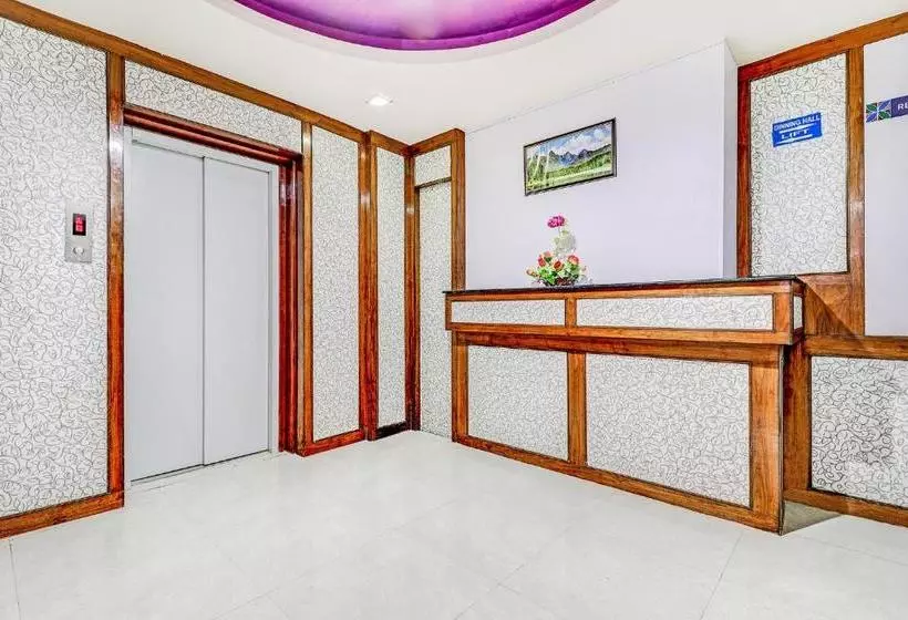 Hotel Fabexpress Pearl Inn