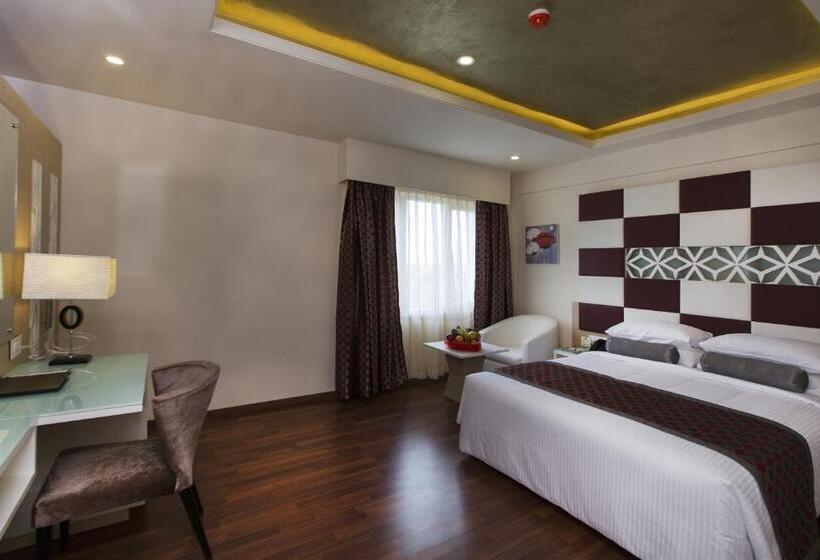 ホテル The President