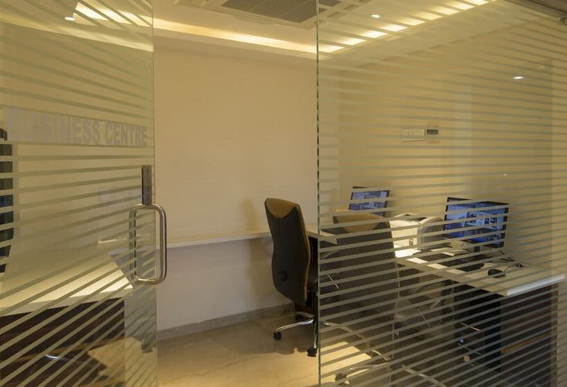 ホテル The President