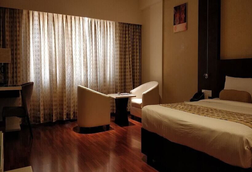 ホテル The President