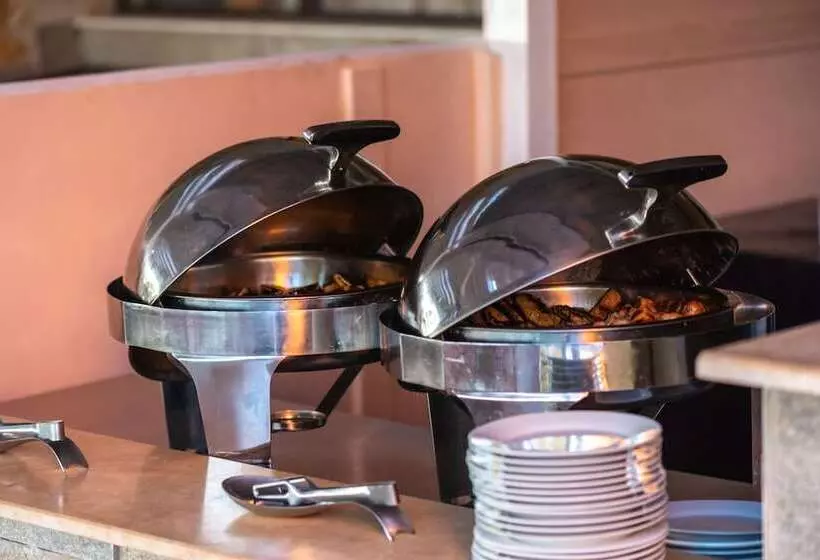 Hotel Tiva Del Mar Beach