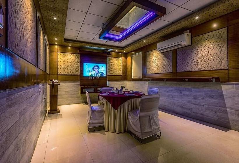 酒店 Vintage Villa