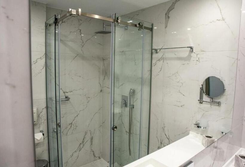 بنسيون Lagaria