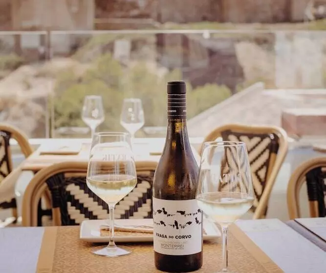 Retkeilymaja Alcazaba Premium