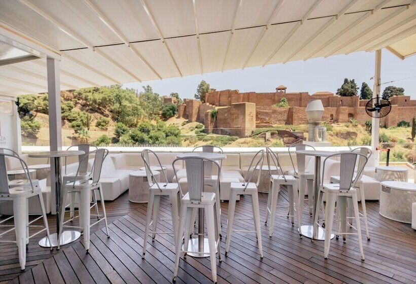 هاستل Alcazaba Premium