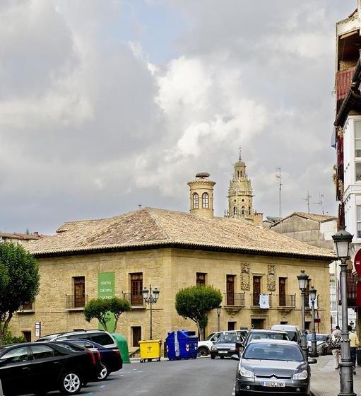 Apartamentos Turísticos Los Zapatos Morados