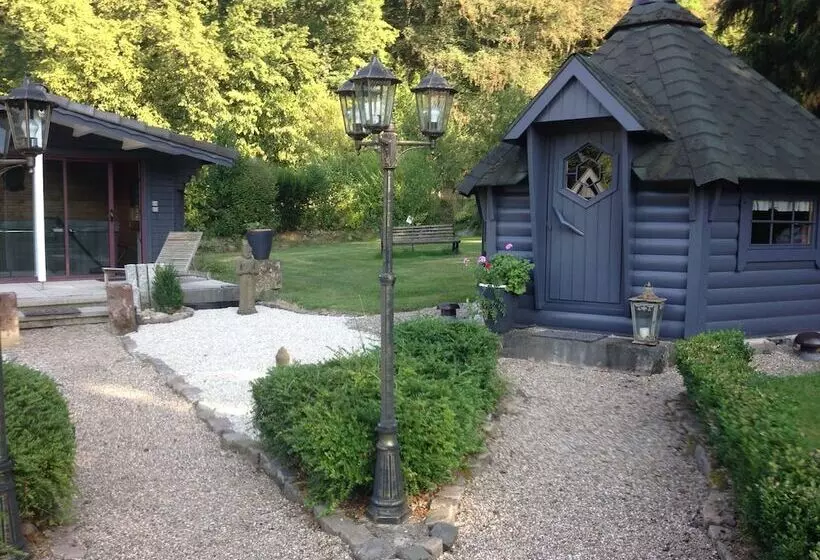 Aamiaismajoitus (B&B) Domaine Du Moulin