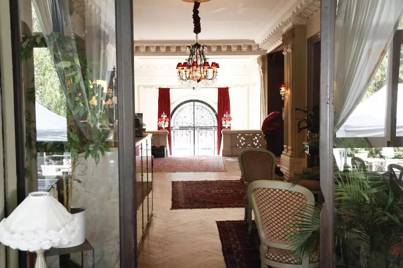 Domaine De Beaupré Hotel The Originals Relais